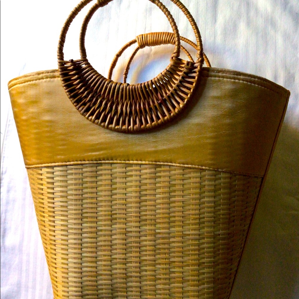 Handmade Beach Tote 100% Straw